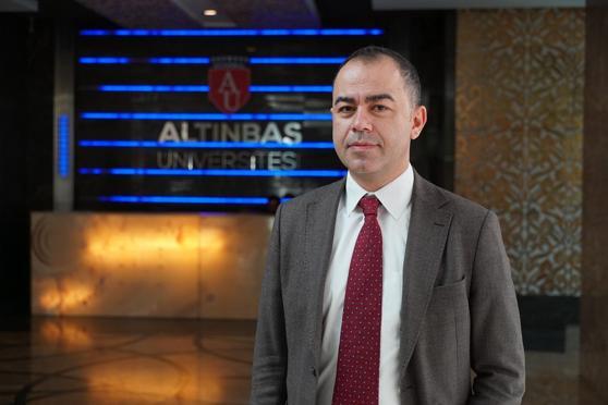 “Putin askeri gücünü kullanarak Ukrayna’yı dize getirme seçeneğine yöneliyor”