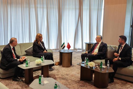 Bakan Işıkhan, Suriyeli mevkidaşı Kabawat ile görüştü