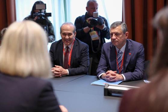 CHP Genel Başkanı Özel, Avrupa Sosyalist Partisi Kongresine katıldı