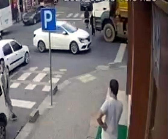 Hafriyat kamyonunun çarptığı 14 yaşındaki kız çocuğu yaralandı