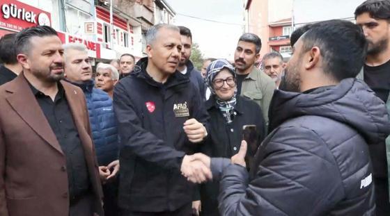 Sındırgı’da 6.1’lik depremde yıkılan ve hasar gören binalar havadan görüntülendi