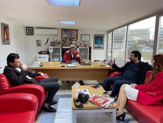 Erbakan Malkoç, Tomurcuk Oto’nun Genel Müdürü Yasin Tomurcuk’u ziyaret etti