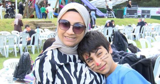 Sultangazide engelliler aileleriyle piknik yaptı