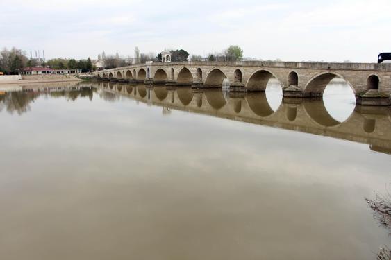 Trakyada yağışlar, nehir ve barajlara hayat verdi