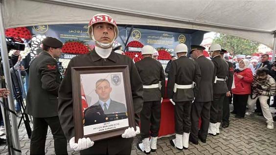 Şehitler memleketlerinde son yolculuğuna uğurlandı