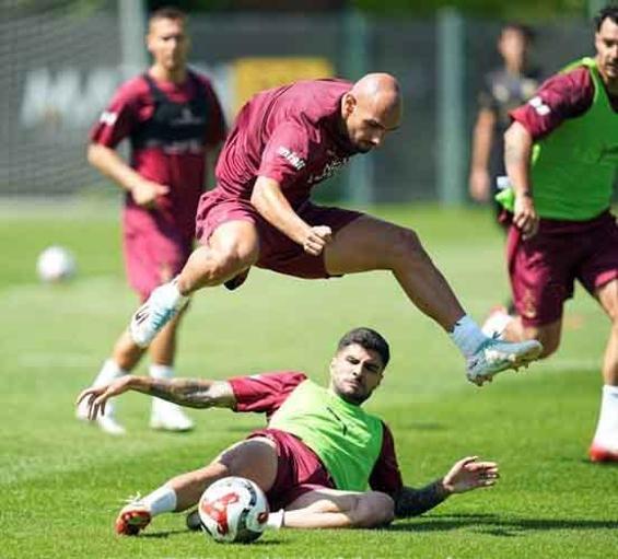 Galatasaray, Admira Wacker maçı öncesi çalışmalarını sürdürdü