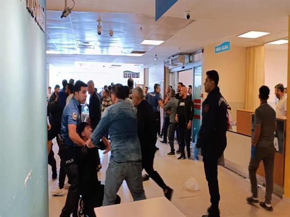 1 kişinin öldüğü silahlı kavganın şüphelileri adliyeye sevk edildi