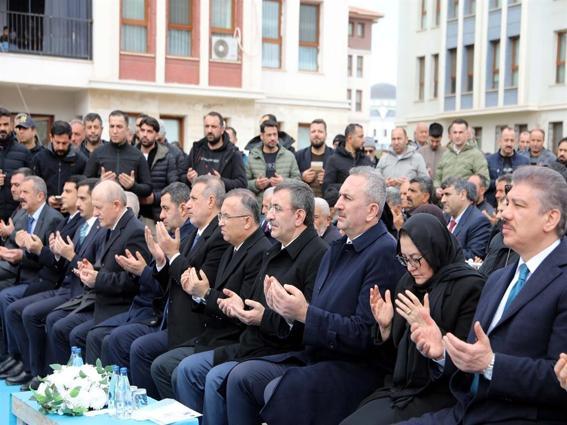 Cevdet Yılmaz: Deprem harcamalarına yaklaşık 90 milyar dolarlık bir kaynak ayırdık