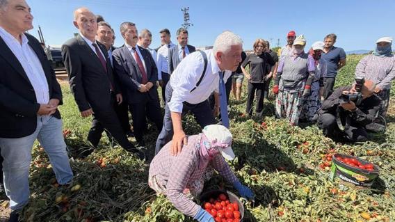 Dervişoğlu, Celal Bayarın mezarını ziyaret etti