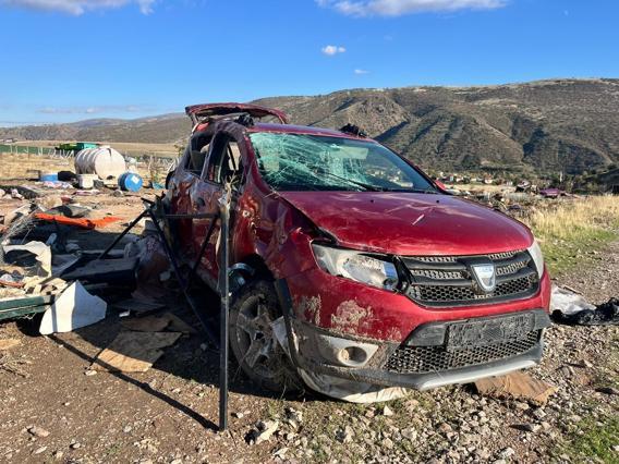 Fırtınada üzerine konteyner ev devrilmişti; toprağa verildi