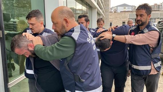 Tehditle 200 bin TLsini alıp, dövdüler; 4 gözaltı