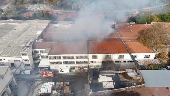 Bakırköyde tekstil fabrikasında yangın