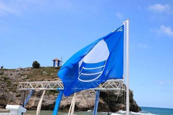 Şile’deki Ala Kadınlar Plajı mavi bayrak aldı