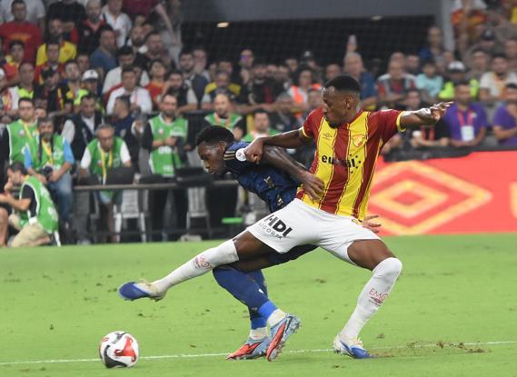 Göztepede Godoi ve Furkan hazır kıta