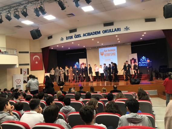 İSTEK Okulları 22 kampüsünde eş zamanlı kan bağışı etkinliği düzenledi