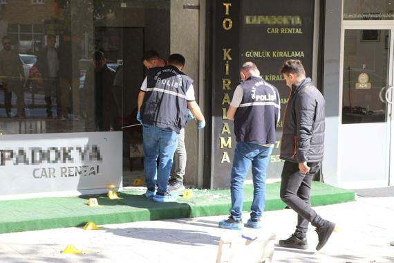 Kendisini tabancayla vuran şüpheliyi peşine düşüp yakaladı