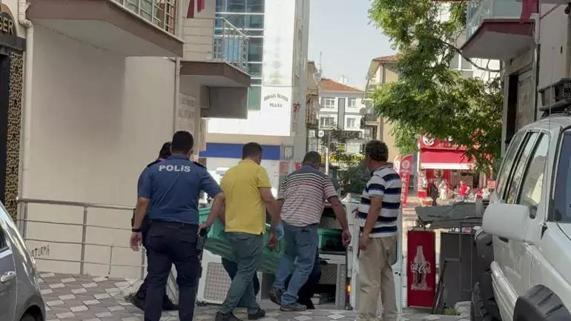 Laleyi 13 makas darbesiyle öldüren kocaya tahrik indiriminin gerekçesi açıklandı