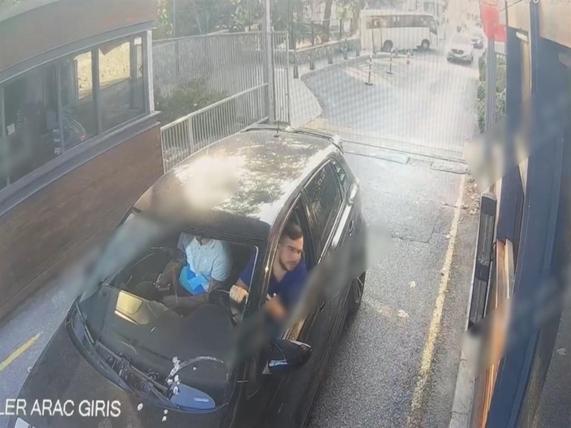 Sarıyerde üniversite kampüsündeki cinayet öncesinde şüphelinin içeriye girdiği anlar kameraya yansıdı