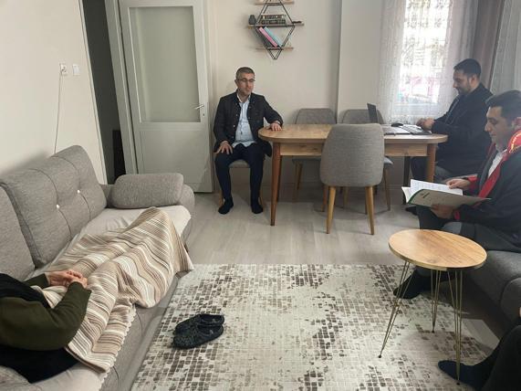 Miras davasında taraflardan biri yatalak olduğu için mahkeme eve taşındı