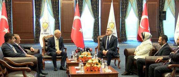AK Parti ve CHP, 3 bayram sonra bayramlaştı