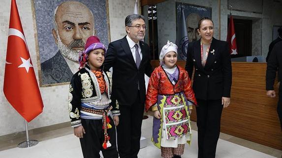 Bakan Yumaklı: Burdur Gölüne 5 yılda 5,8 milyar liralık yatırım yapacağız