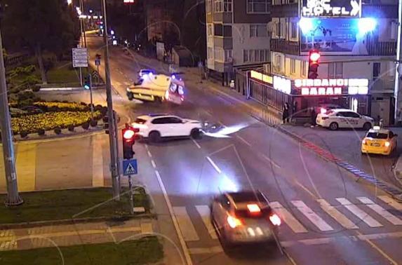 Geçen yıl saatte 77 kaza oldu, günde 7 kişi öldü