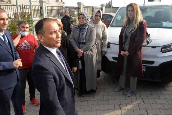 Okulda kokudan etkilenen 17 öğrenci hastaneye kaldırıldı