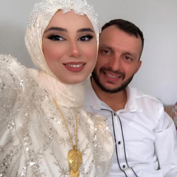 Düğün günü ölü bulundular