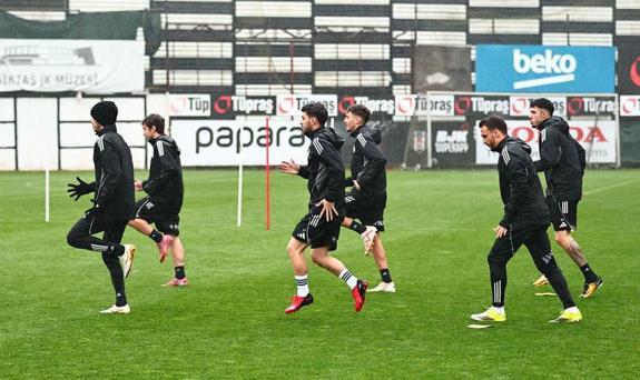 Beşiktaş’ta derbi hazırlıkları sürüyor