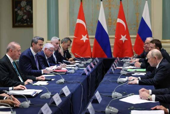 Cumhurbaşkanı Erdoğan, Rusya Devlet Başkanı Putin ile bir araya geldi