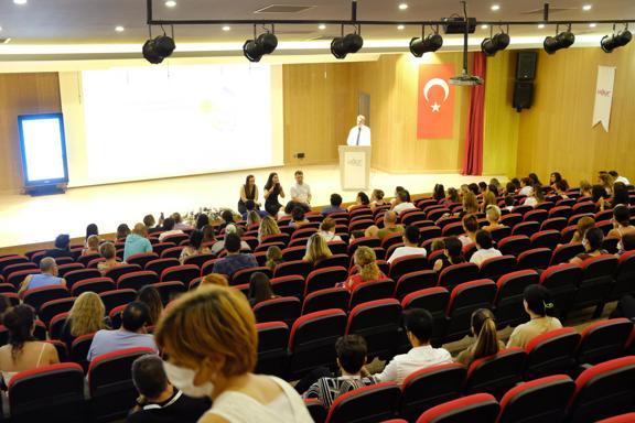 İzmirde çocuk konservatuvarı açıldı