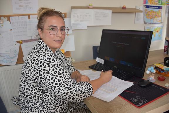 Hayali olan hukuk eğitiminin peşinden gitti, hayatını değiştirdi