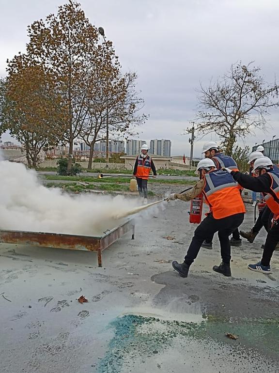 İGÜ’de ‘Destek AFAD Gönüllüsü’ eğitimleri gerçekleştirildi