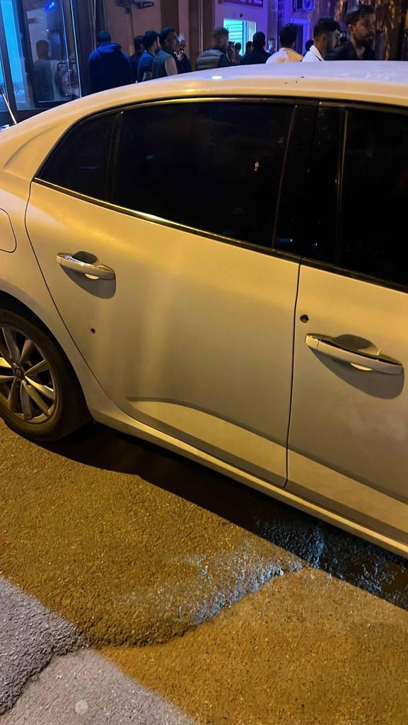 Seyir halindeki otomobilde 2 kişinin yaralandığı silahlı saldırıya 2 tutuklama