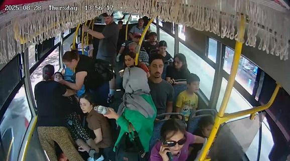 Otobüs şoförü, rahatsızlanan yolcuyu hastaneye yetiştirdi