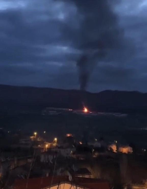 Kastamonuda tekstil ve filtre malzemeleri üretilen fabrikada yangın