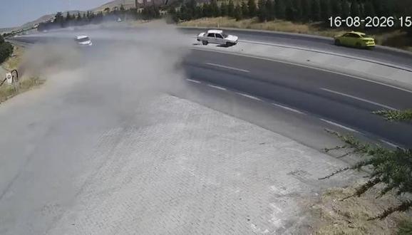 Konyada 2 sürücünün öldüğü kazanın görüntüleri ortaya çıktı
