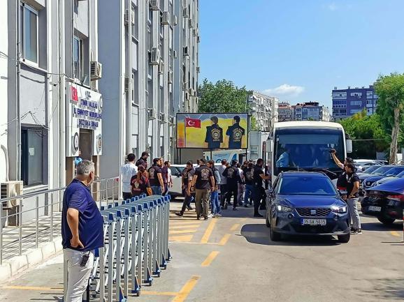 İzmirde sokakta akıma kapılan 2 kişinin ölümüne ilişkin davada 2nci duruşma