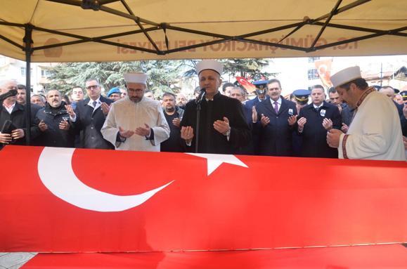 Şehitler memleketlerinde son yolculuğuna uğurlandı