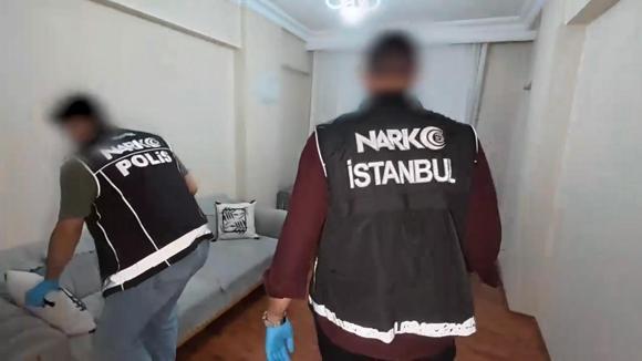 Bayrampaşa’da düzenlenen operasyonda 486 kilo 450 gram uyuşturucu madde ele geçirildi