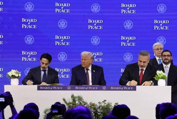 Trump: Gazzedeki savaşı durduruyoruz