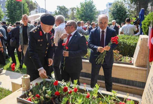 15 Temmuz şehidi polis memuru için anma töreni