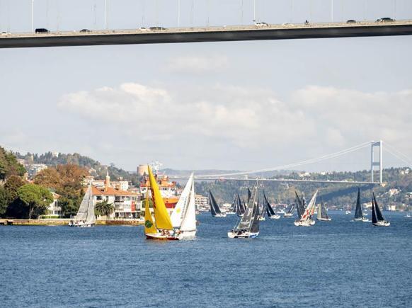 Cumhurbaşkanlığı 5’inci Uluslararası Yat Yarışları İstanbul Boğazı’nda gerçekleştirildi