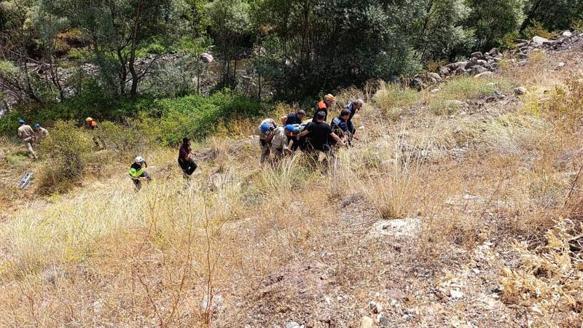 Sivasta yolcu minibüsü uçuruma devrildi: 4 ölü, 10 yaralı