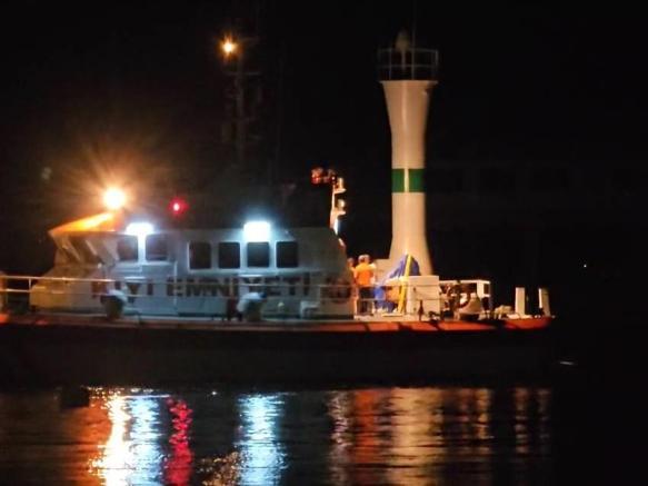 Yalovadan Bozcaadaya gitmek için açıldığı teknesi parçalanmış halde bulunan iş insanı aranıyor