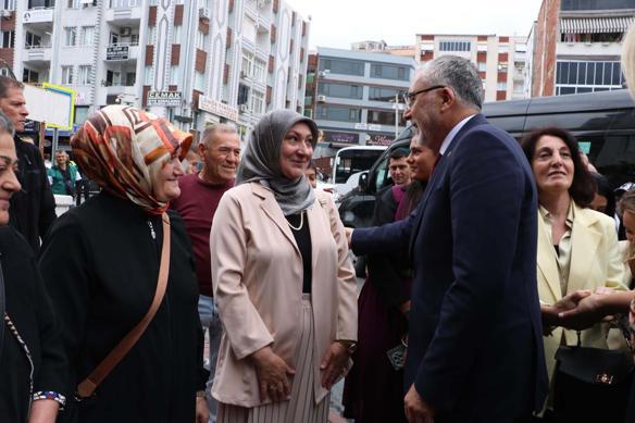 Bakan Işıkhan, İzmirde