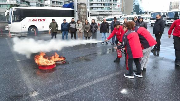 Servis veya otomobilde yangın çıkarsa yapılması gerekenler