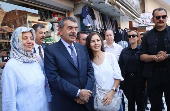 Bakan Tekin: Terörsüz Türkiye hedefini anlatmak için sahadayız