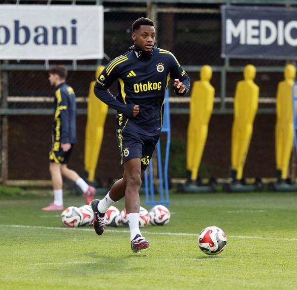 Fenerbahçede Samsunspor maçı hazırlıkları sürüyor