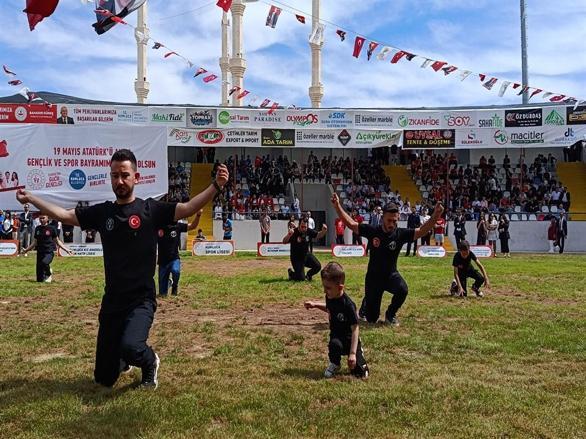 Yurtta 19 Mayıs coşkusu